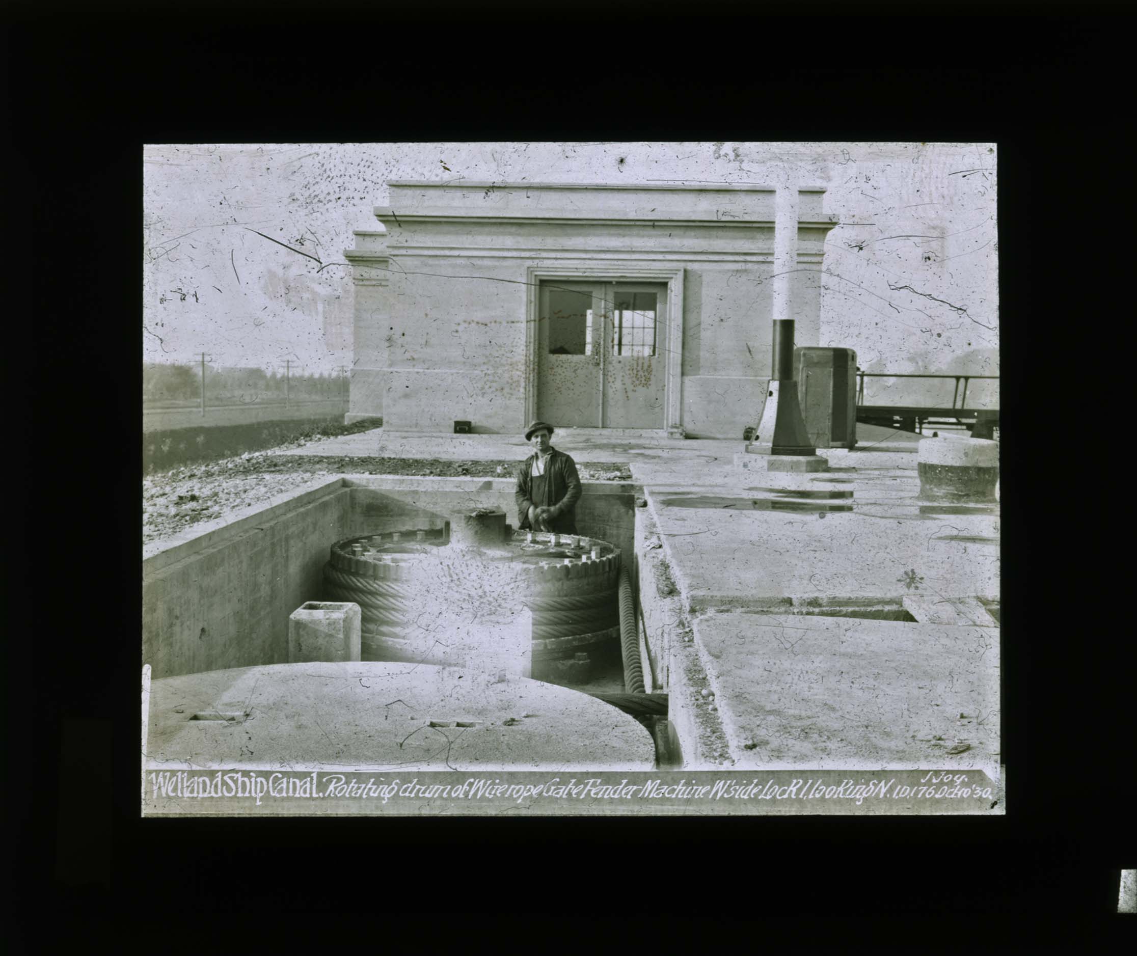 Rotating drum of wire rope gate fender machine west side Lock no.1 looking N